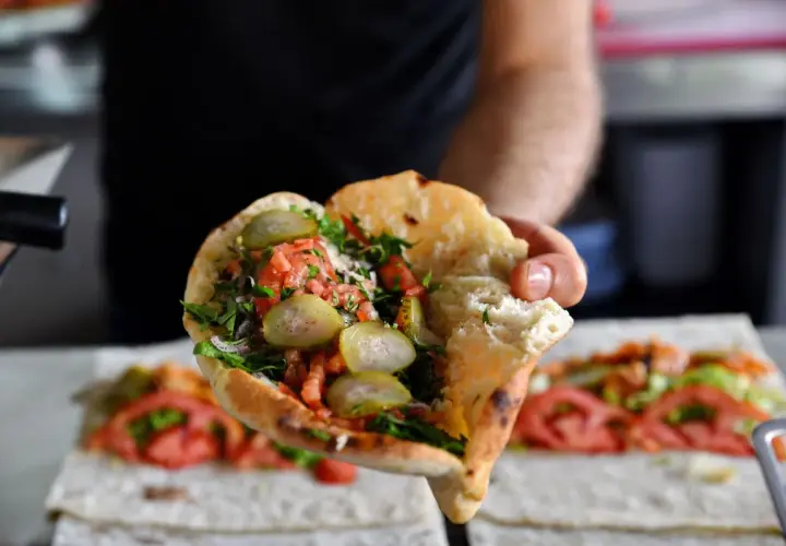 Ile gram ma kebab? Odkryj wagi różnych rodzajów kebabów