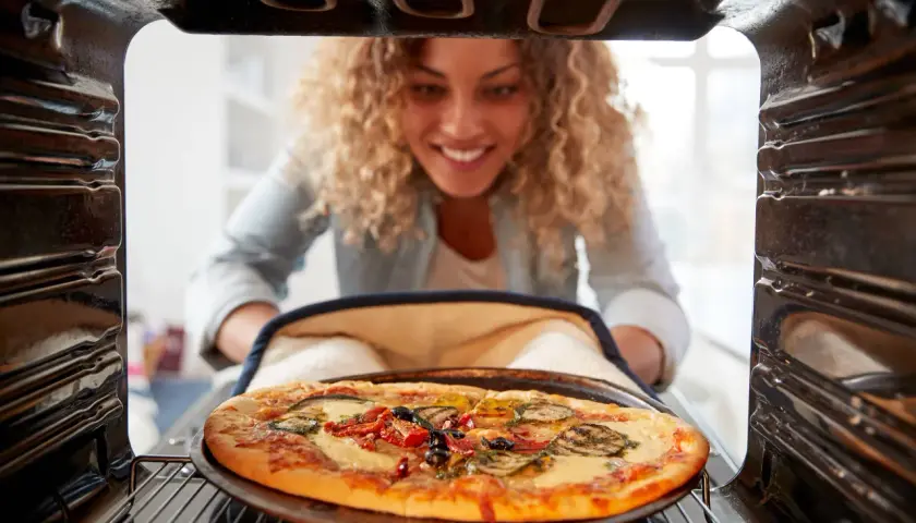 Pizza w jakiej temperaturze? Odkryj sekrety idealnego pieczenia