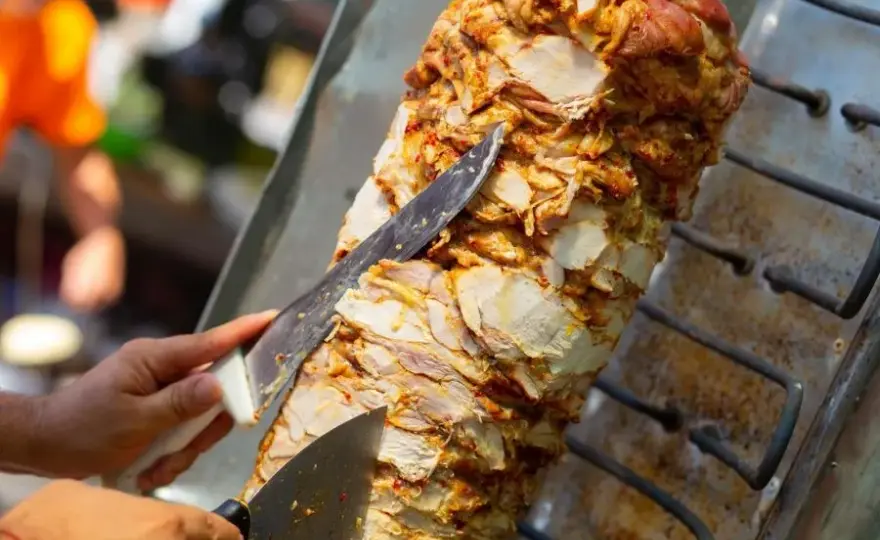 Ile kalorii ma kebab w cieście? Odkryj zaskakujące wartości!