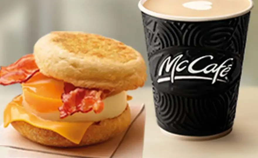 McMuffin Jajko - Skład, przepis i domowa wersja. Czy warto?