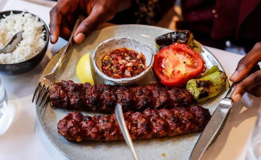 Turecki kebab bez tajemnic - co zamówić i gdzie jeść?