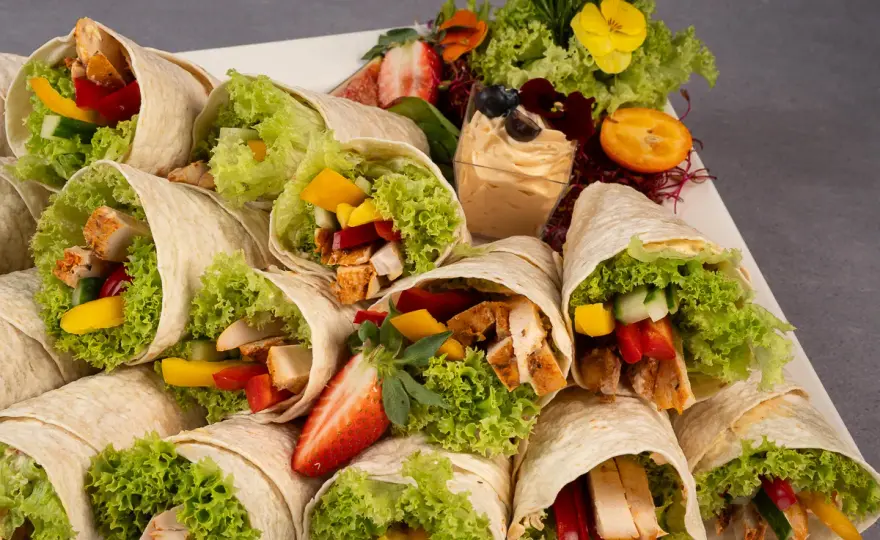 Wrap z grillowanym kurczakiem - Kalorie, skład, przepis