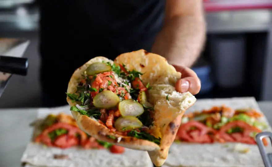 Ile gram ma kebab? Odkryj wagi różnych rodzajów kebabów