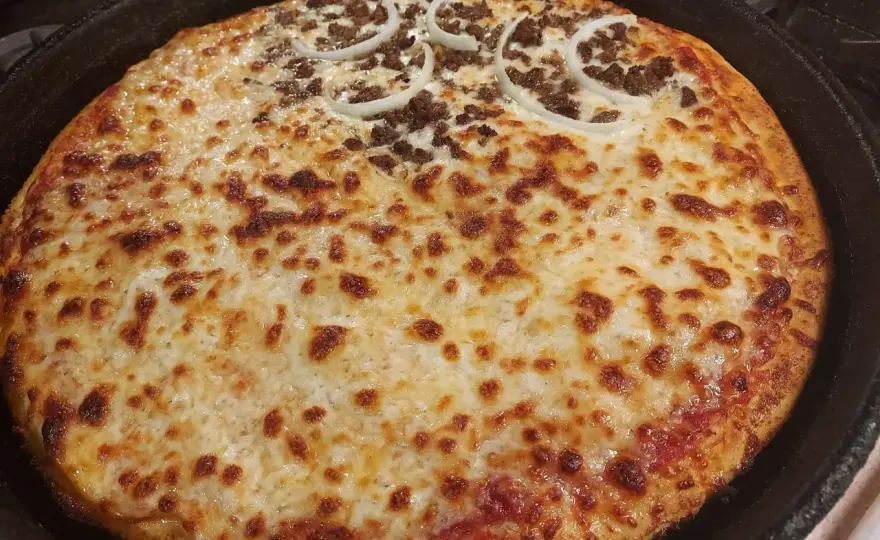Pizza Supreme Pizza Hut - Skład, różnice i czy warto?