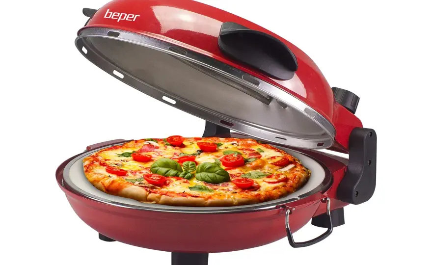 Na ile wstawić pizzę do piekarnika, by uniknąć przypalenia?