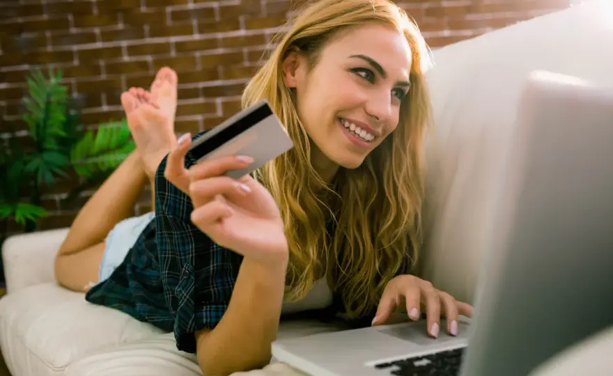 Szybkie płatności online – ile naprawdę czeka się na zwrot pieniędzy?