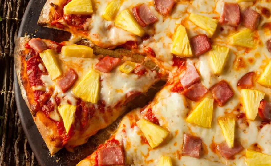 Pizza z ananasem - jak osiągnąć idealny balans i uniknąć błędów?